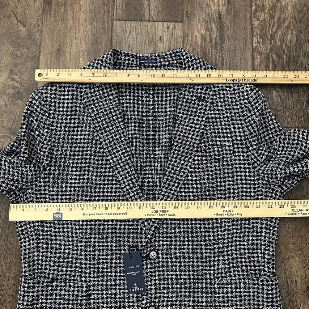 Stafford Classic Fit Sport Coat Blazer Jacket Mens Sz 44S White Black Navy Check